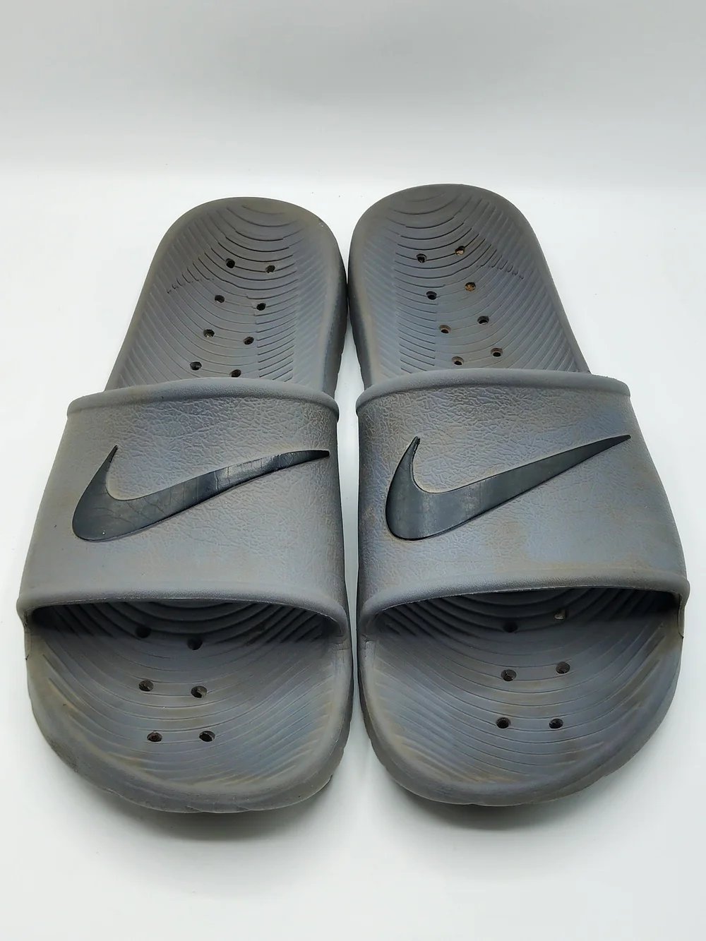 Nike Men’s Charcoal Gray Slide Sandals
